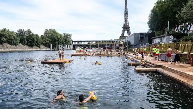 Seine Nehri Üzerinde Tarihi Bir Yenilik: 102 Yıl Sonra Yüzmeye Açılıyor