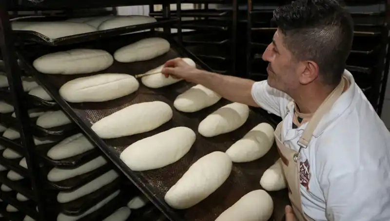 Zorlu Sıcaklarda İş: Fırın Önünde Üretim Mücadelesi