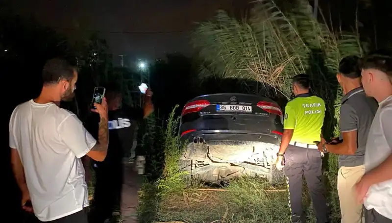 Trafik Magandası Dur İhtarına Uymayıp Dere Yatağına Düşerek Kaçtı
