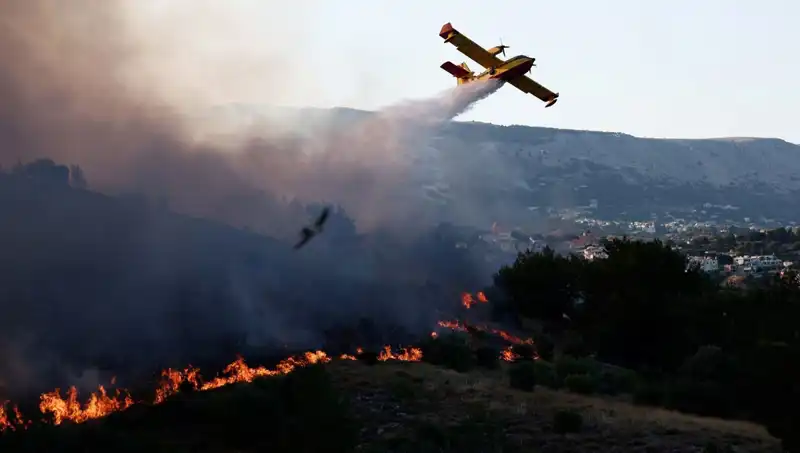 Sakız Adası’nda Günlerdir Süren Orman Yangını Kontrol Altına Alındı