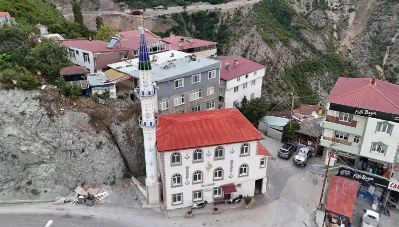 Türkiye Genelinde Çelik Minare Siparişleri Patladı: Maliyet 500 Bin Liraya Ulaşıyor