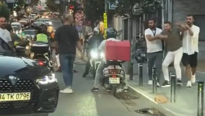 Nişantaşı'nda Yol Verme Tartışması Korkunç Bir Kavga ile Sonuçlandı