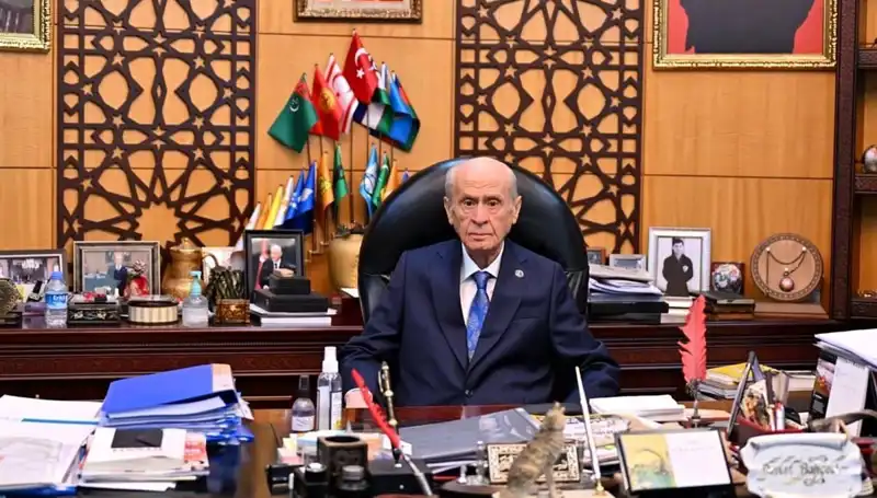 Bahçeli’den Galatasaray’a Sezonun Şampiyonuna Özel Tebrik Mesajı