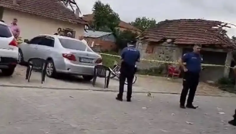 Korkunç Cinayet: Öldürüp Tuvalette Saklanan Zanlı Yakalandı
