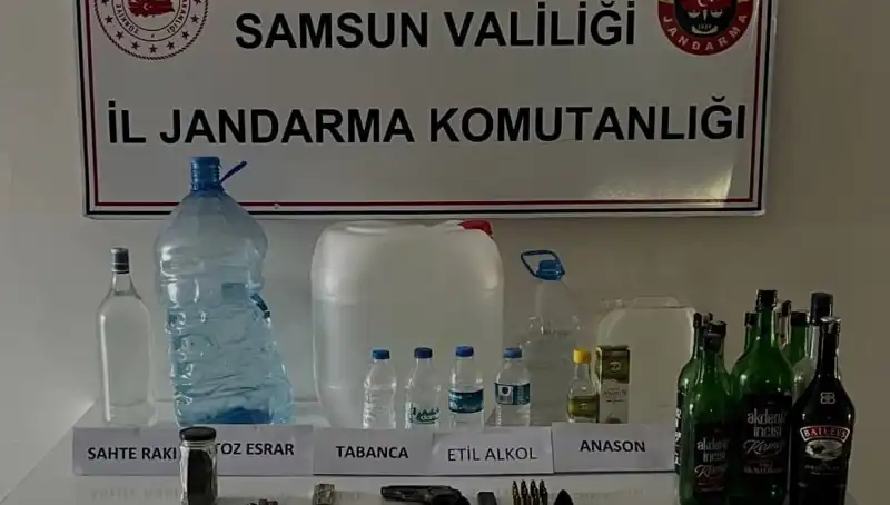 Samsun'da Sahte İçki Operasyonu: Eş Zamanlı Baskınlarda Litrelerce İçki Ele Geçirildi
