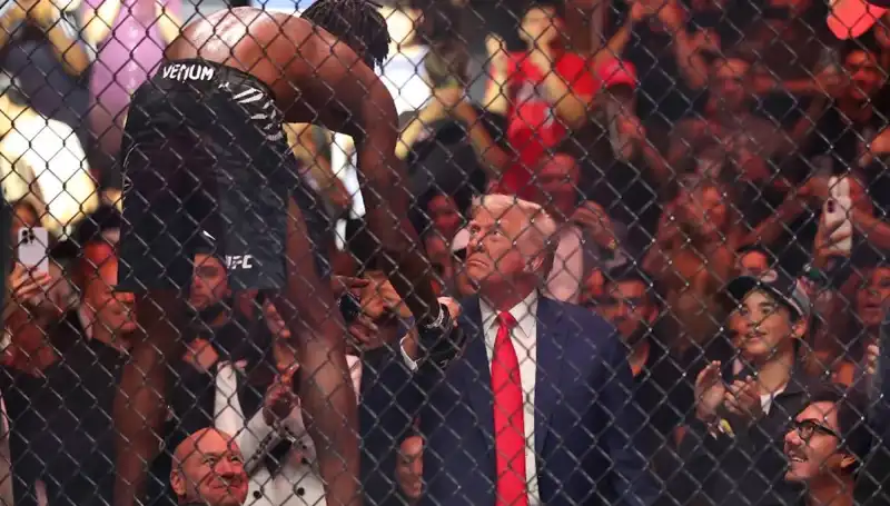 Trump, Beyaz Saray Bahçesi'nde Muhtemel UFC Mücadelesiyle Gündeme Oturacak