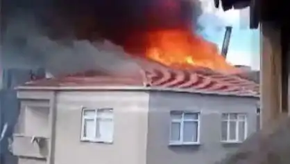 Bağcılar'da Yangın Korkutucu Anlar Yaşattı: Bina Alev Alev Yandı!