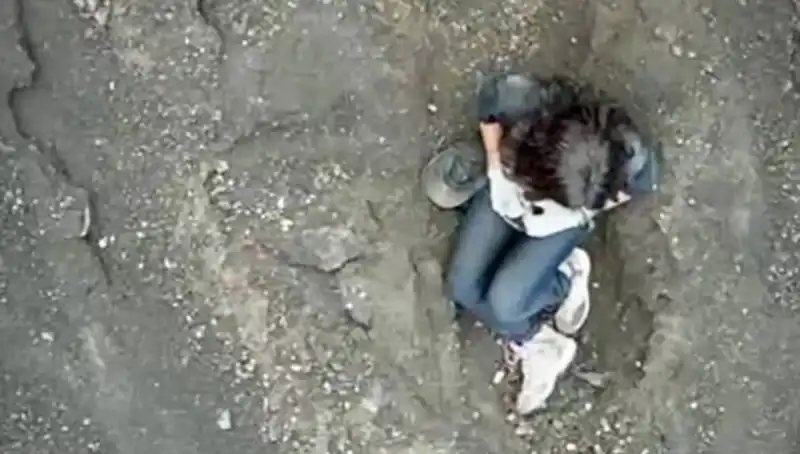 Yanardağın Derinliklerinde Kayıp Turist: Dört Gün Sonra Maziye Dönüşen Bir Hayat