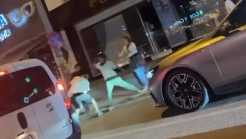 Cadde Boks Ringine Dönüşüyor: Şehirde Büyük Bir Mücadele Rüzgarı Esti