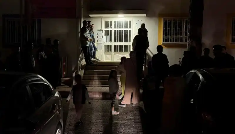 Anaokulu Kaydı İçin Akşamdan Kuyruğa Girdiler: Bekleyişin Ardındaki Sebepler