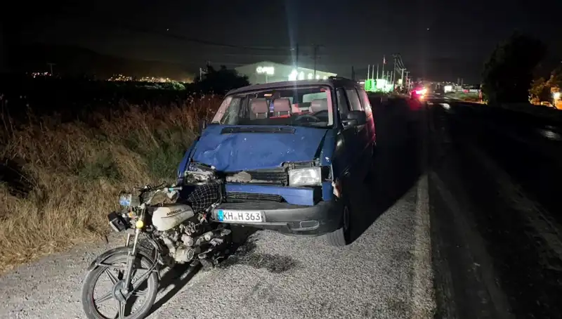 Söke’de Minibüs Motosiklete Çarptı: Üç Yaralı, Kazanın Perde Arkası