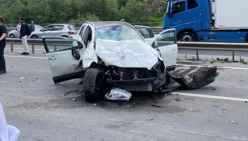 Yolculukları Kabusa Dönüştüren Kaza: 3 Yaralı Olayı Detaylarıyla İnceleyin
