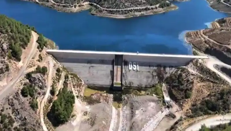 Çeşme'de Su Kesintileri Sonunda Bitiyor: Yeni Projeler Hızla Tamamlanıyor