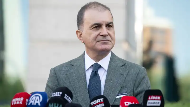 Ömer Çelik'ten Özel'e Sert Tepki: Demokratik Alanı Tehdit Etmeyin!