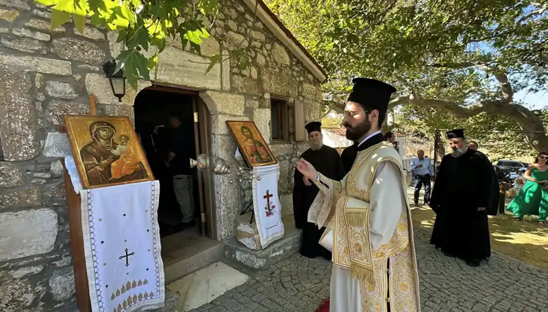 Bozcaada'da Geleneksel Aya Paraskevi Günü Ayini: Birlikte Yaşanan Kutlama