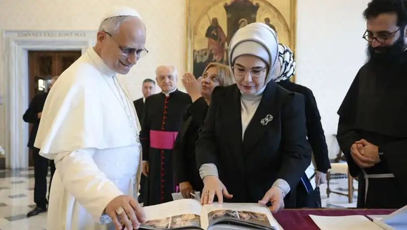 Emine Erdoğan ve Papa Leo'dan Gazze Üzerine Önemli Görüşme