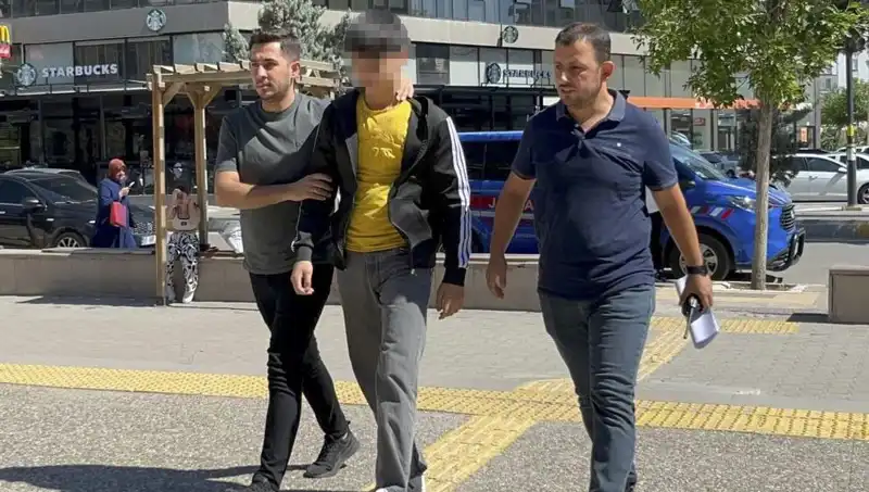 Tartışmanın Sonucu Kanlı Bitti: Ağabey Bıçaklandı