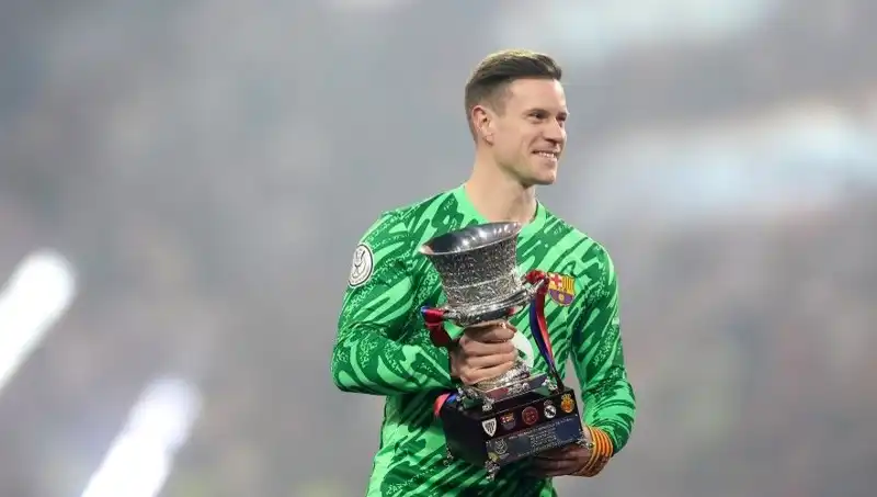 Barcelona'nın Kalesi Ter Stegen, Uzun Süreli Sakatlıktan Sonra Dönüyor