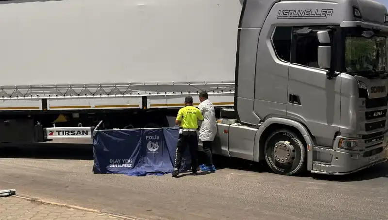 Gaziantep'te Feci TIR Kazası: Hayatını Kaybedenlerin Kimlikleri Belli Oldu