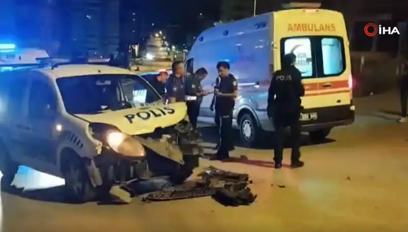 Ankara’da Feci Kaza: Hafif Ticari Araç Polis Aracına Çarptı