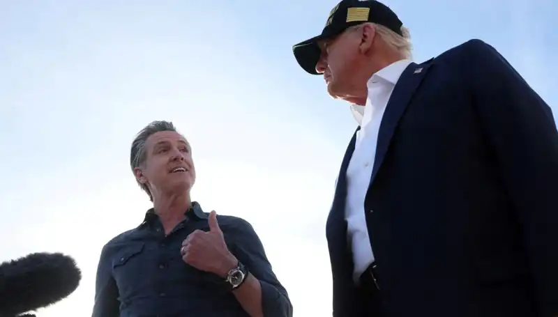 Los Angeles'ta Protesto: California Valisi Trump'a Karşı Davada Yer Alıyor