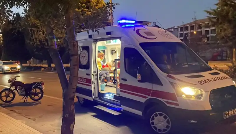 Otomobil Motosikleti 70 Metre Sürükledi: Sürücü Kaçtı, Güvenlik Kamerası Kayıt Altında
