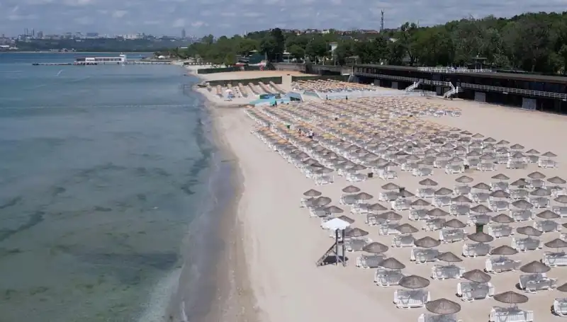 İstanbul Plajlarında 2025 Giriş Ücretleri: Sarıyer, Florya ve Adalar'da Son Durum