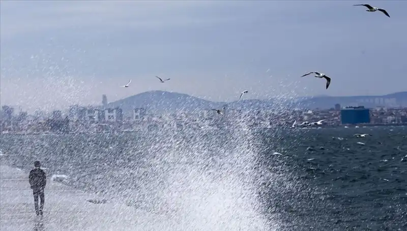 Marmara ve Ege Denizi İçin Güçlü Rüzgar Uyarısı: Alınacak Önlemler