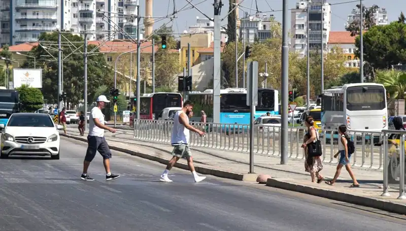 Trafikte Kan Donduran Gerçekler: Bilinçsizlik İkinci Sıraya Yerleşti!