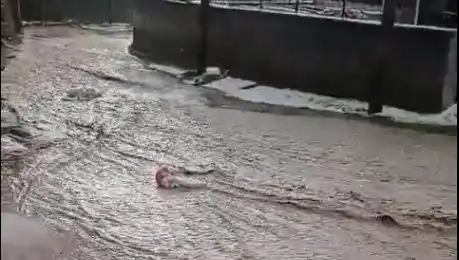 Sivas’ta Sağanak ve Dolu Hayatı Olumsuz Etkiledi: Sel Felaketi!