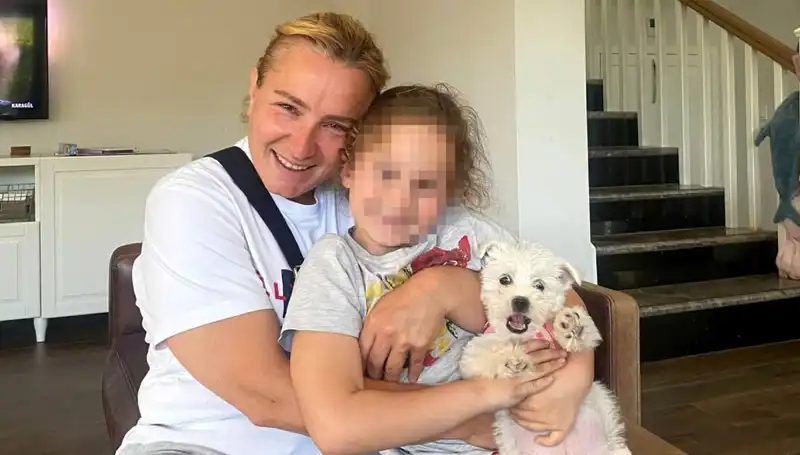 Kızını Baba Görüşüne Sürekli Geç Götüren Anne Hapse Girdi!