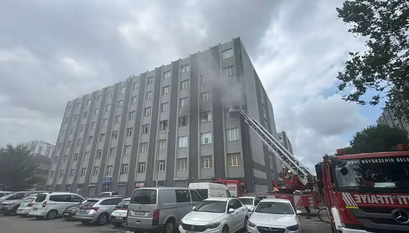 Çorap İmalathanesinde Çıkan Yangın, Fabrikayı Kül Etti!
