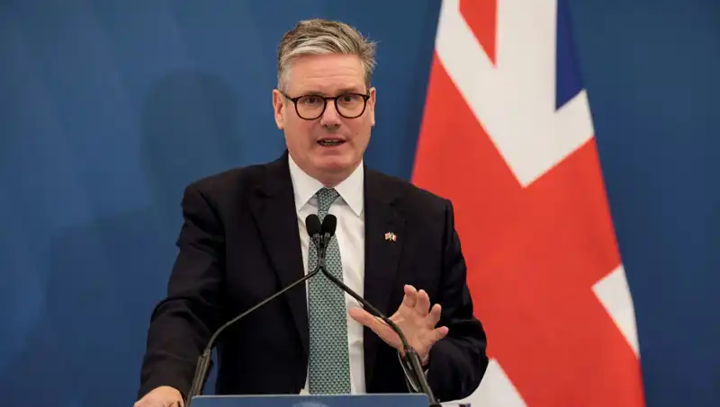 İngiltere’de Siyasi Dönüşüm: Starmer, David Lammy’i Yardımcı Başbakan Olarak Atadı