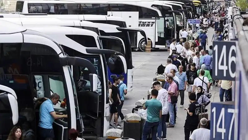 İstanbul'u Terk Edenlerin Sayısı Geçen Yıla Göre Rekor Kırdı!