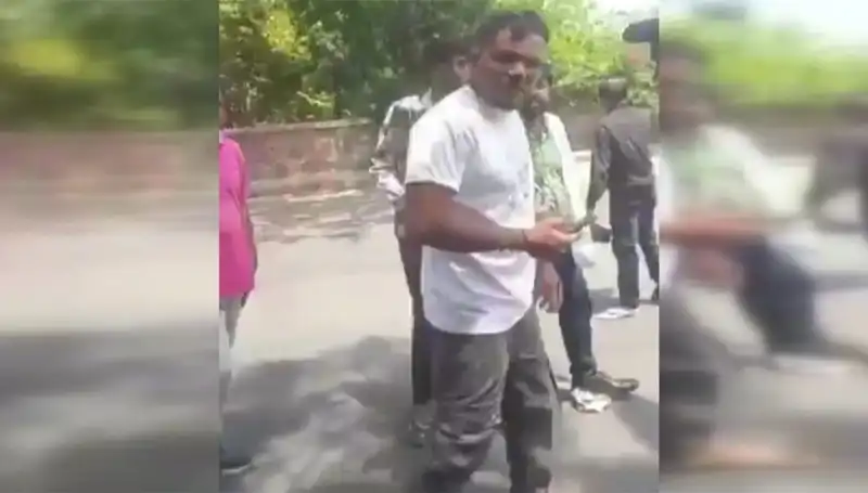 11A Yolcusunun Korkunç Anları: "Biri Beni Yakaladı" Açıklaması