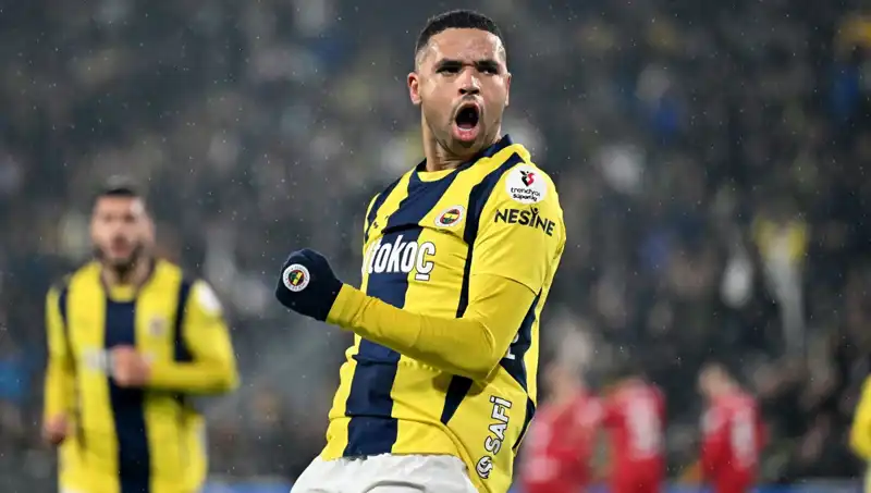 Fenerbahçe'de Heyecan Verici Golcü Takası Gerçekleşiyor!