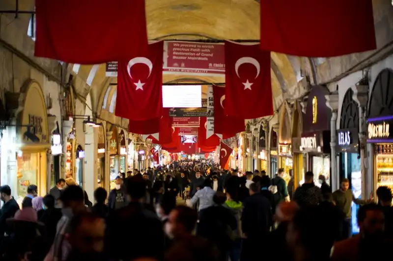 Kapalıçarşı'da Yüz Milyon Liralık Vurgun: Lüks Toplantıların Ardındaki Gerçekler