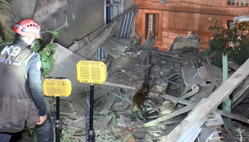 İstanbul’da Deprem Sonrası Yıkılan Binanın Ardındaki Gerçekler ve Tüyler Ürchüten Detaylar
