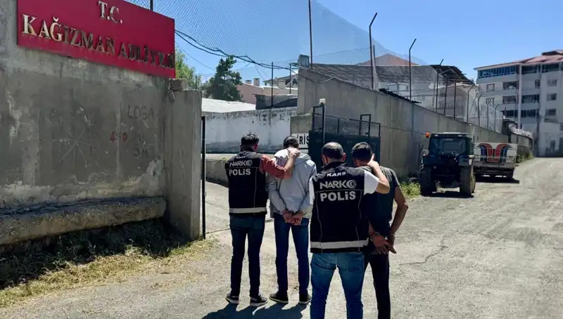 Kars'ta Uyuşturucu Operasyonu: İki Şahıs Tutuklandı, Detaylar Şok Edici