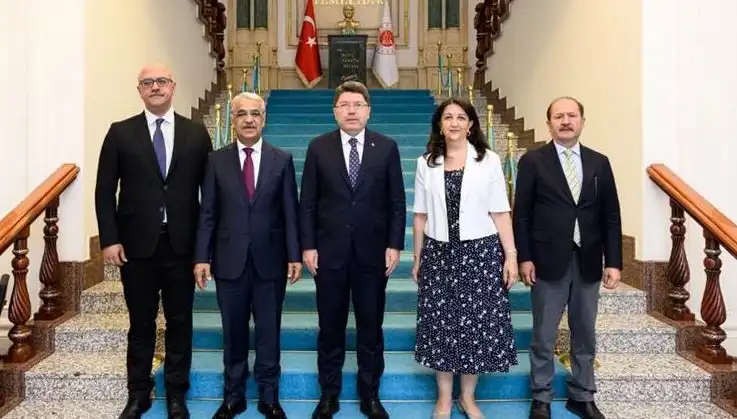 DEM Parti İmralı Heyeti, Adalet Bakanı Yılmaz Tunç ile Önemi Görüşme Gerçekleştirdi