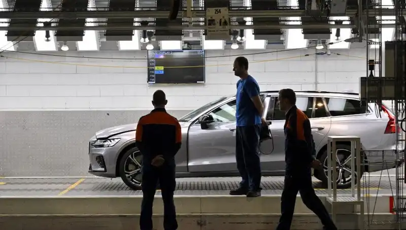Volvo'dan Şaşırtan Karar: Hangi Modellerin Satışı Durduruldu?
