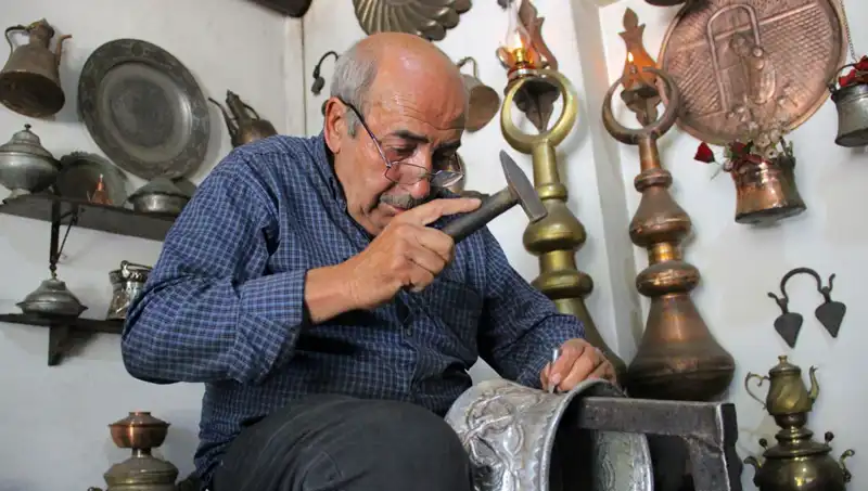 50 Yıldır Tutkulu Bir Yolculuk: Sanatla İşin Dansı
