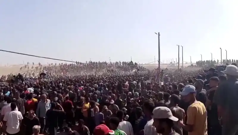 Filistin'de İnsani Yardım Hedef Alındı: 30 Can Kaybı