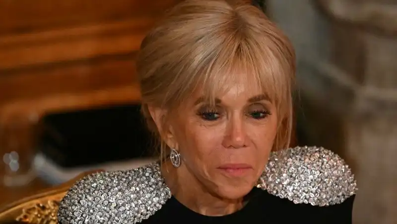 First Lady Davasında Şok: “Erkek Olarak Doğdu” İddiası Çöktü!