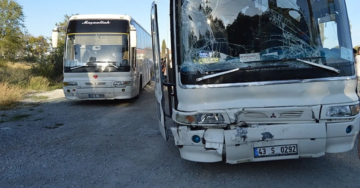 Kütahya’da Feci Kaza: İki İşçi Servisi Çarpıştı, Çok Sayıda Yaralı Var